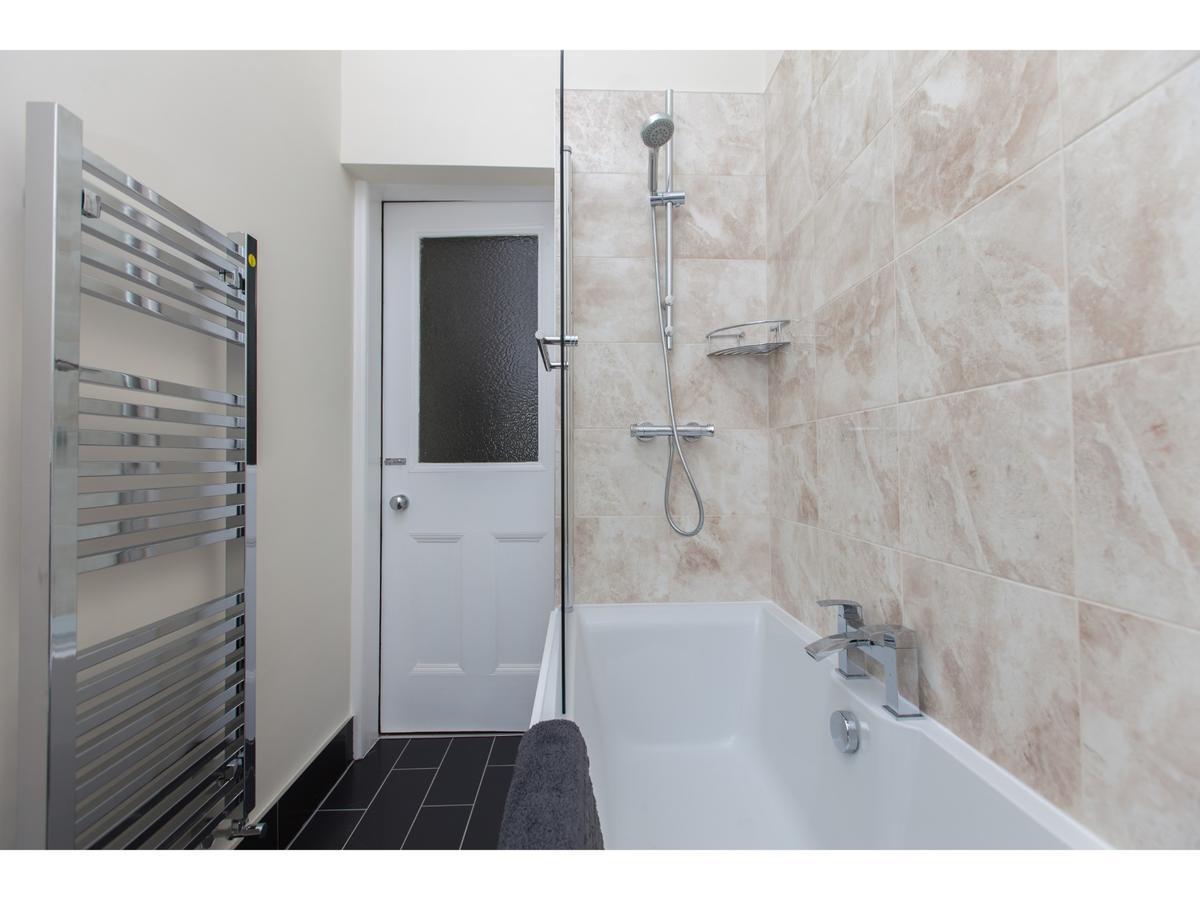 Pass The Keys Spacious 2-Br Flat For 4 In Morningside Edinburgh Exterior foto